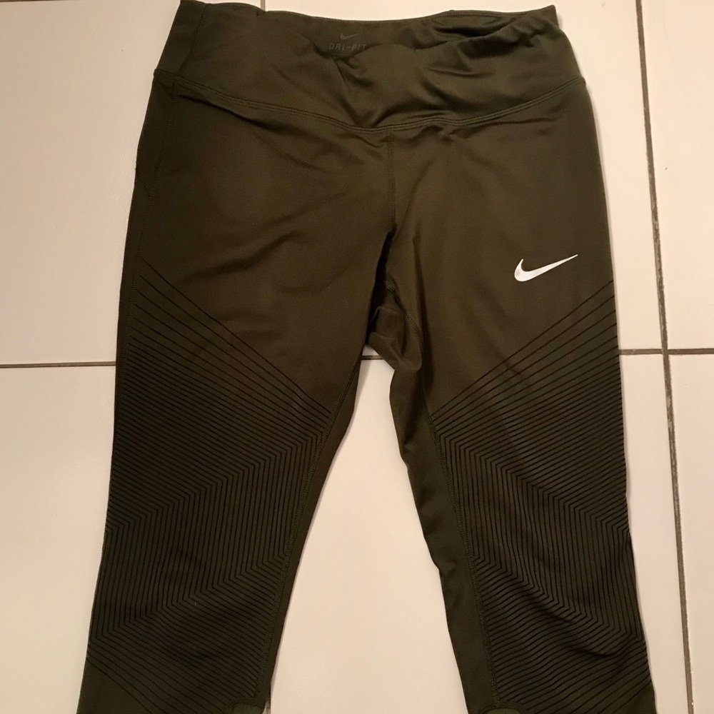Nike Dri-Fit Legging 2 Phone Pockets & Drawstring